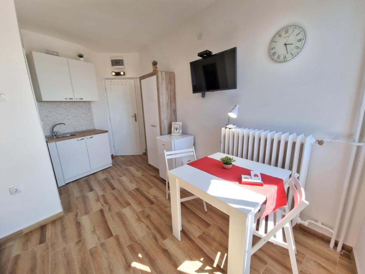 Apartamento Sunset Belgrado Exterior foto